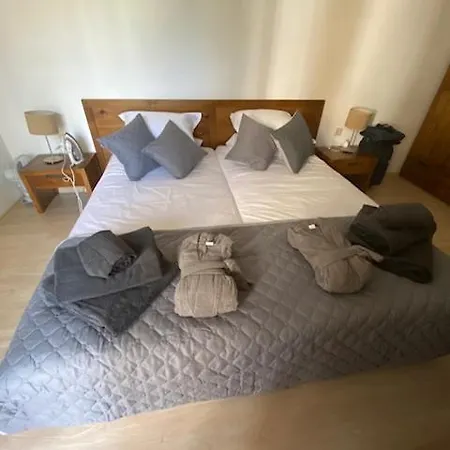 St John Hill Alexander Services * 반스코